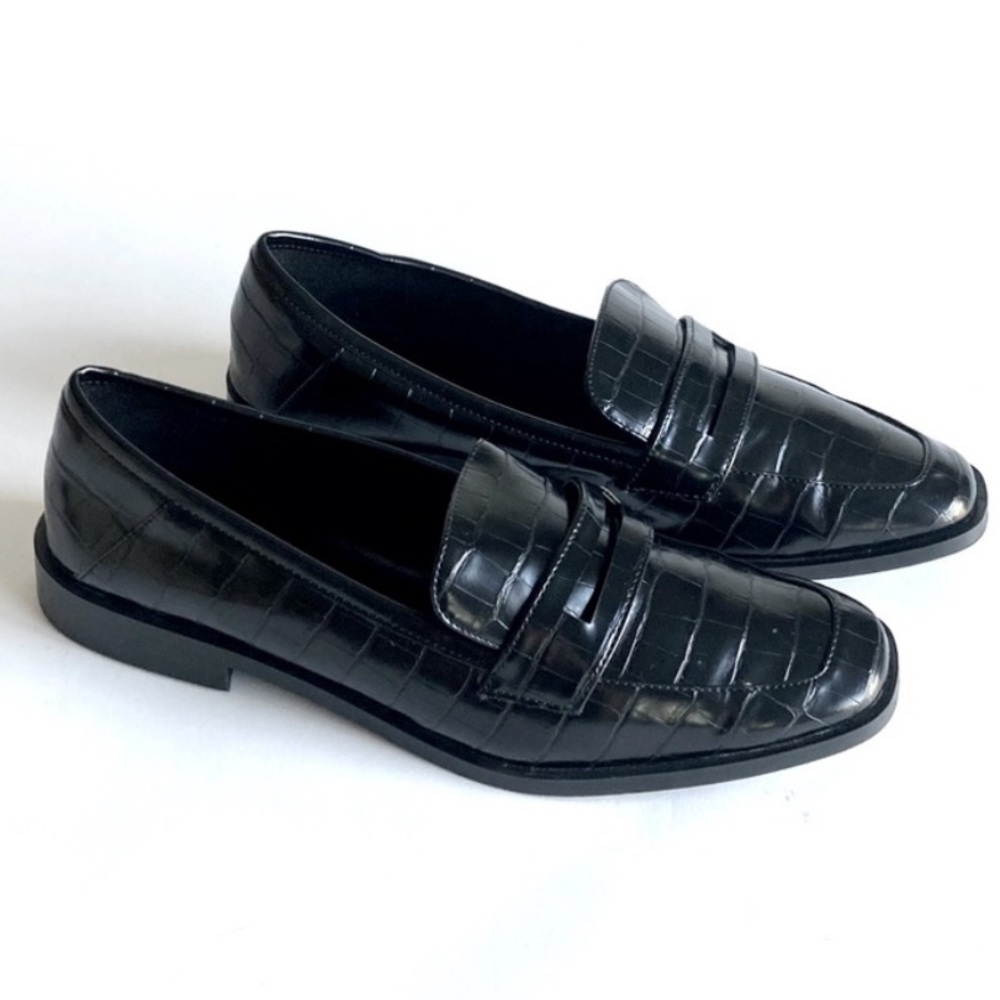 Zara Women's Black Croc Patent Leather Loafers - Size 7.5 or 38